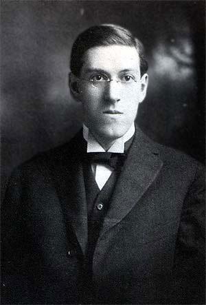Portrait of HP Lovecraft in his early 20s
